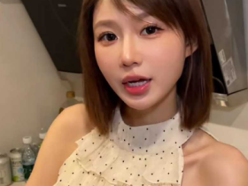 抖音百万粉丝网红 宝儿BB 被土豪花100万在泰国包养半个月 回国时还偷走一块百达翡丽手表