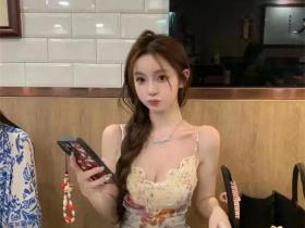 王思聪女友大量私照曝光,身材火辣网红脸,网友:谁看谁不迷糊