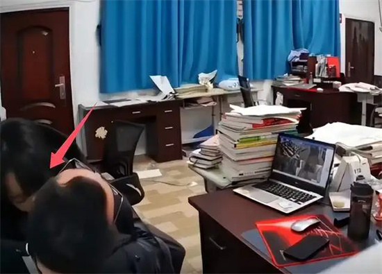 四川达州铭仁园中学教师王小涛 与女学生多次办公室偷情 监控录像全网曝光-吃瓜网