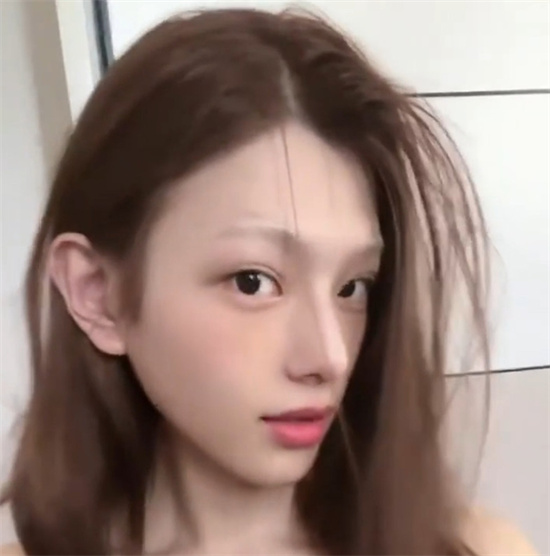 抖音网红leelee老师 与金主私密视频曝光 硕大的胸脯耐打的颜值超反差-吃瓜网
