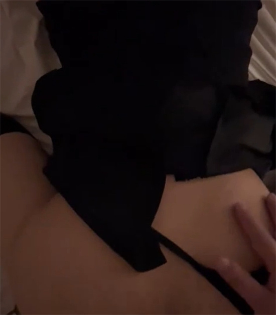 抖音网红leelee老师 与金主私密视频曝光 硕大的胸脯耐打的颜值超反差-吃瓜网