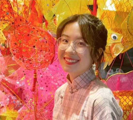 瓜友分享反差眼镜妹 十个眼镜九个骚还有一个特别骚-吃瓜网