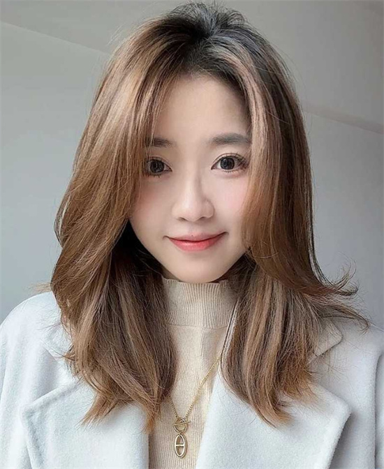 成都渣女出轨被男友当街爆光 爱恋5年女友竟是欲女 出轨视频流出-吃瓜网