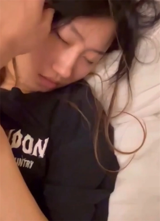 前有台湾李宗瑞 后有伦敦邹振豪 东莞留学生迷J人数创下英国人数纪录 大量视频流出-吃瓜网