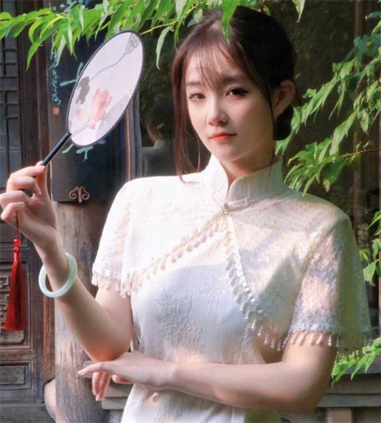 台湾高颜值长腿模特甜甜 被前男友哄骗拍摄露脸视频 分手后遭渣男报复曝光-吃瓜网