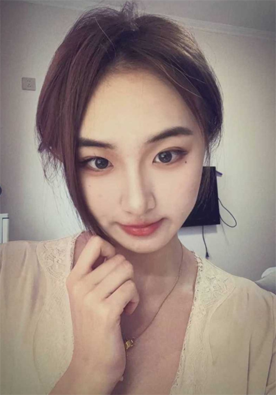 南昌极致反差妹 约会出轨被男友曝光 酒店激战爽到失控尖叫翻白眼-吃瓜网