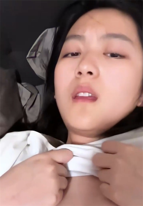 女大学生私拍泄密 酒店激战视频遭男友泄密 校园网都传疯了！-吃瓜网
