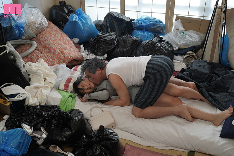 異臭クレームに逆キレゴミ部屋オヤジが監禁グラドル 24時間こってり絶倫ピストンで、メスイキさせてそのまま嫁にさせちゃるッ！ 今井美優 2