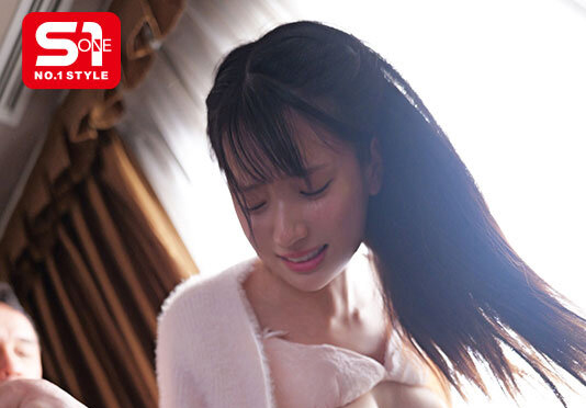 終電逃してセクハラ店長とまさかの相部屋…朝まで続くキモい性交に不覚にも感じてしまった汚れを知らないバイトちゃん 榊原萌 14