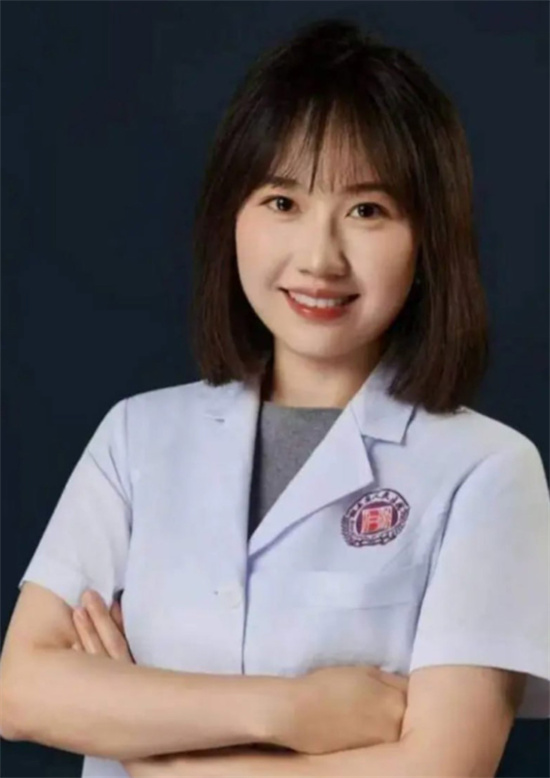 全网热瓜！湖南省人民医院副院长 祖雄兵与眼科主任曾琦 出轨现场视频曝光！-吃瓜网