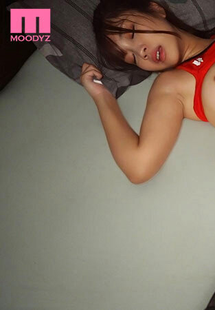 ジワ汗・女汁まみれで若コーチを12発搾り尽くすデカ尻ママさんバレー発情ヤリマン妻 木下ひまり 9