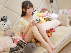 男人边吃奶边做弄进去,边吃奶边哭怎么回事