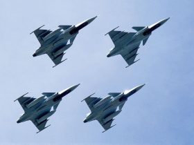 天空之城宫崎骏,天空之城宫崎骏图片