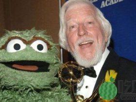 芝麻街大鸟布偶师去世享年85岁？