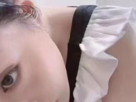抖音女菩萨直播洗头