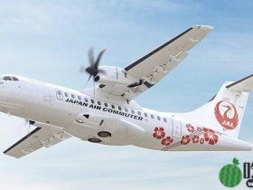 飞机驾驶舱窗户防水膜惊见40cm裂痕,日本客机急折返