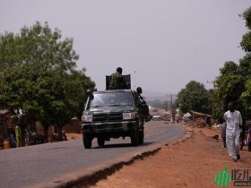 尼日利亚学校集体绑架案,枪手要求62万美元赎金