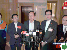 两会︱夏宝龙晤港澳人大,指香港发展要保持国际化、市场化及法治化