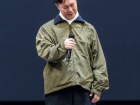 陈奕迅身体不适突取消演唱会！开场前上台鞠躬道歉眼泛泪光
