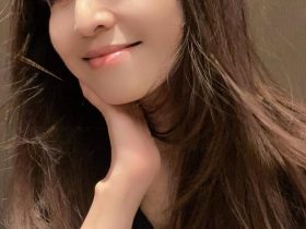 “金城武初恋”55岁惊人样貌曝光，少女颜值获封最强美魔女