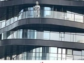 传王菲拥北京2.6亿元豪宅，“阳台有大佛像”成打卡圣地