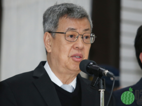 蓝白推陆配缩入籍年限,陈建仁表态了: 无修法规划