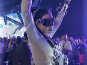 钟丽缇胸前现浮夸“僭建物”,夜场跳舞狂野张口吓到网民