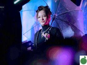 张韶涵肠胃炎照登台被指异味缠身，急发声明澄清扬言提告