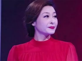 舒高舒高已经46岁了，略施粉黛气色极好，再嫁大16岁老公，终获幸福