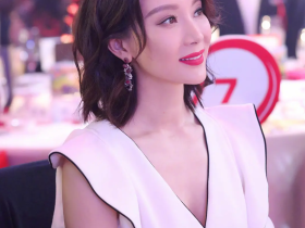 陈数吃瓜黑料演员陈数,嫁二婚带子赵胤胤,对继子视如己出,一家三口和和美美