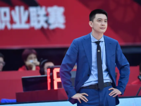 杨鸣爆料图片篮球儒帅杨鸣:白马少年到暴躁老哥,当主帅后却传出对妻子不忠