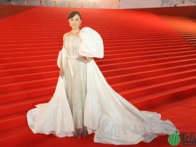 金像奖2024丨刘嘉玲龙虾装暗藏乾坤!浑圆酥胸震撼眼球