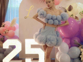 lisa吃瓜黑料知名女星Lisa过25岁生日！