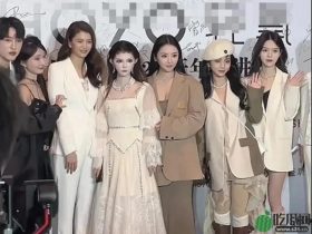袁咏仪与“中国第一芭比”合照现尴尬样,网红惊吓妆容引讨论