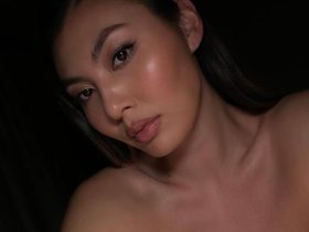 最火辣星二代半裸自拍!单手掩上围不慎走光照疯传