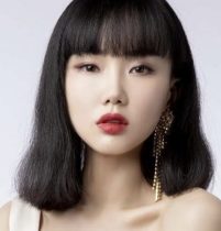 明星档案：黄龄个人资料