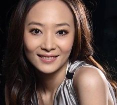 明星档案:曲栅栅个人资料