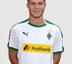 明星档案:埃尔维迪(2022卡塔尔世界杯瑞士队后卫队员)个人资料