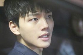 明星档案:吕珍九个人资料