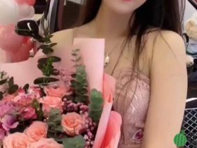 美女网红王子真喜提宾利,网友:是粉丝众筹