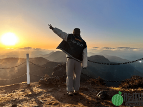 虎牙主播在石250迎来“毕业典礼”,准备转战新平台!