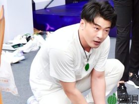 网红二驴恭维辛巴,喊话老方丈:还是做朋友吧