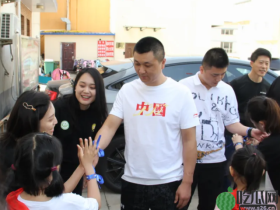 大网红合伙演戏,被粉丝当真,为了娱乐效果?