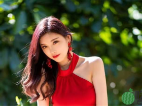 杨晨晨秀人,为什么叫杨八万